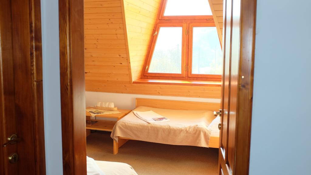 Penzion Manin Považská Bystrica Extérieur photo