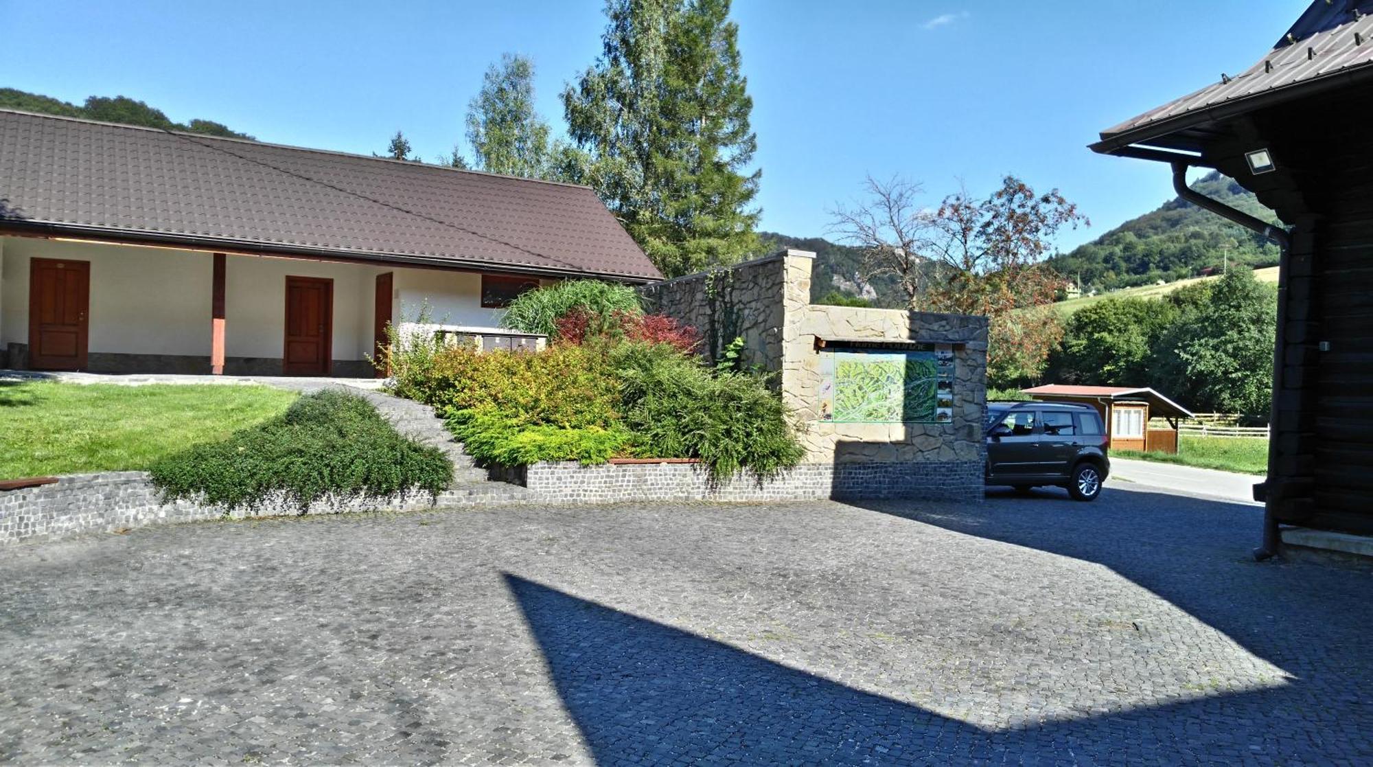 Penzion Manin Považská Bystrica Extérieur photo
