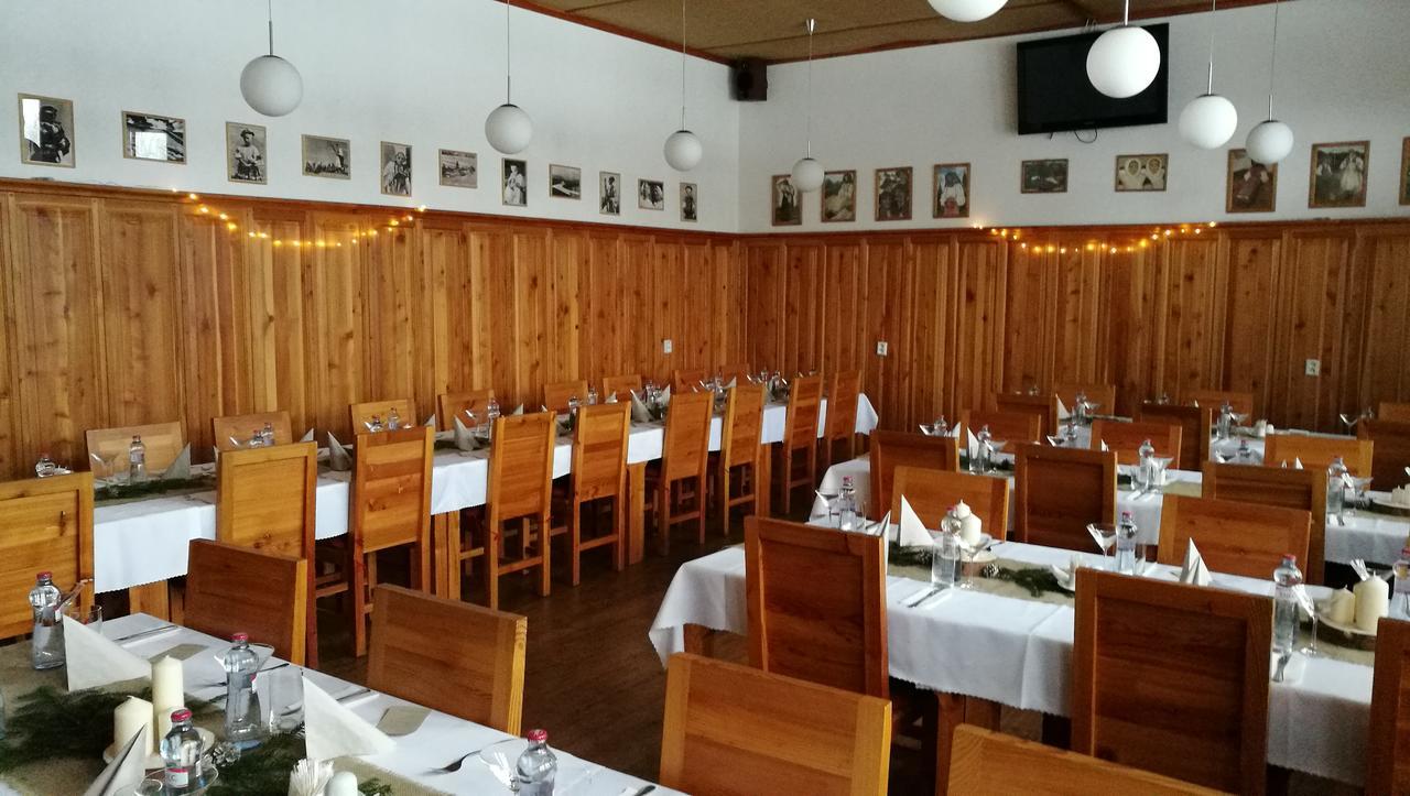 Penzion Manin Považská Bystrica Extérieur photo