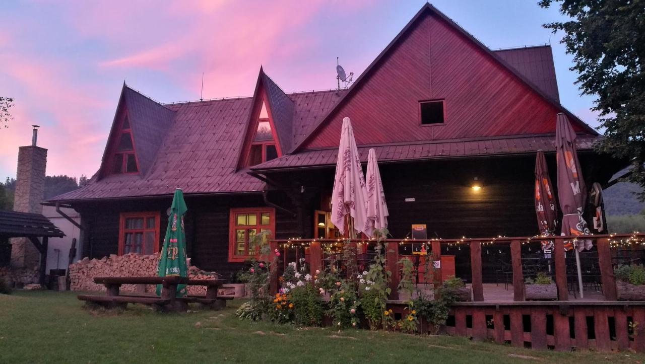 Penzion Manin Považská Bystrica Extérieur photo